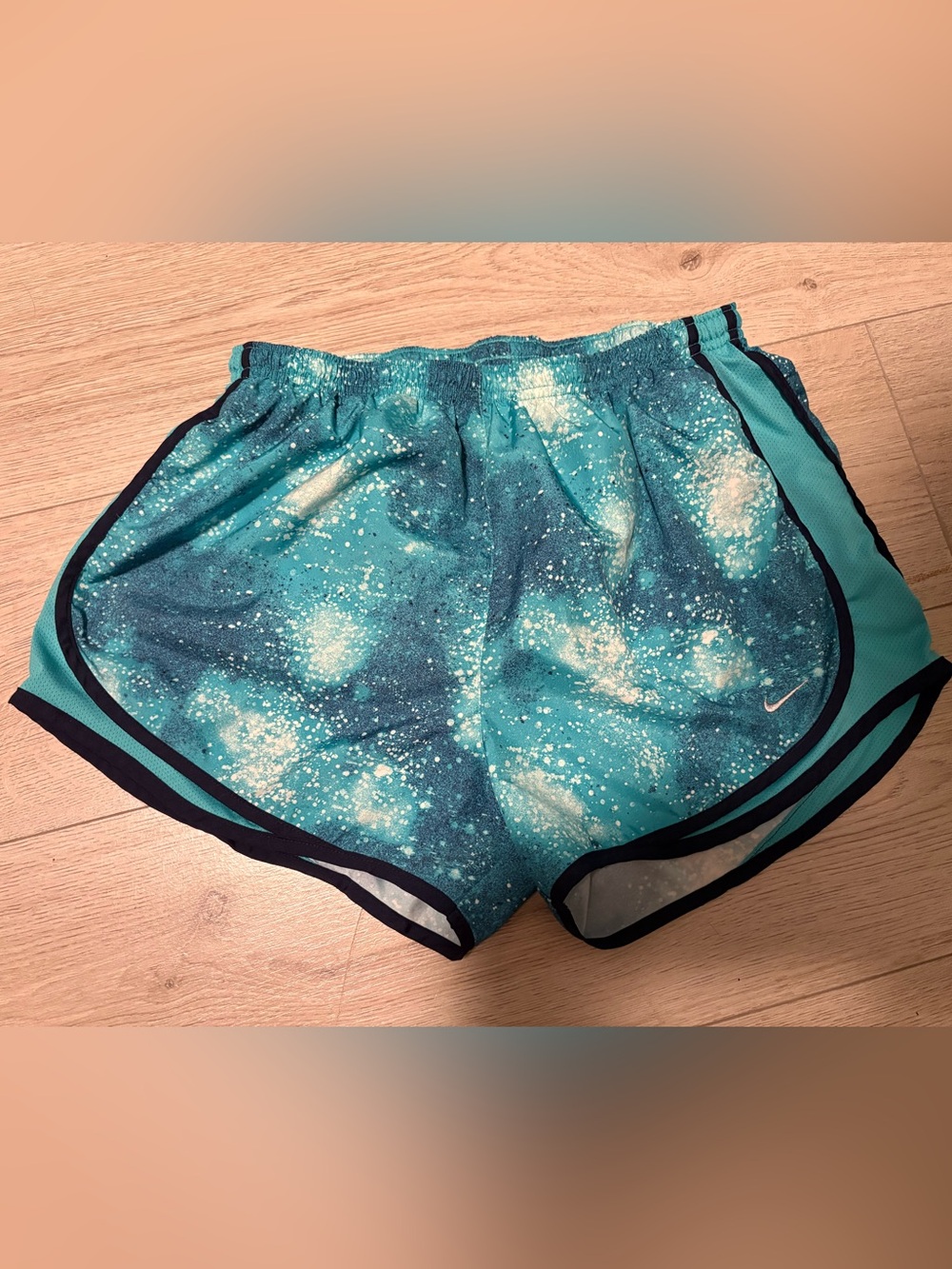 Nike Women's Teal Galaxy Print Dri-FIT Athletic Shorts Size Medium
